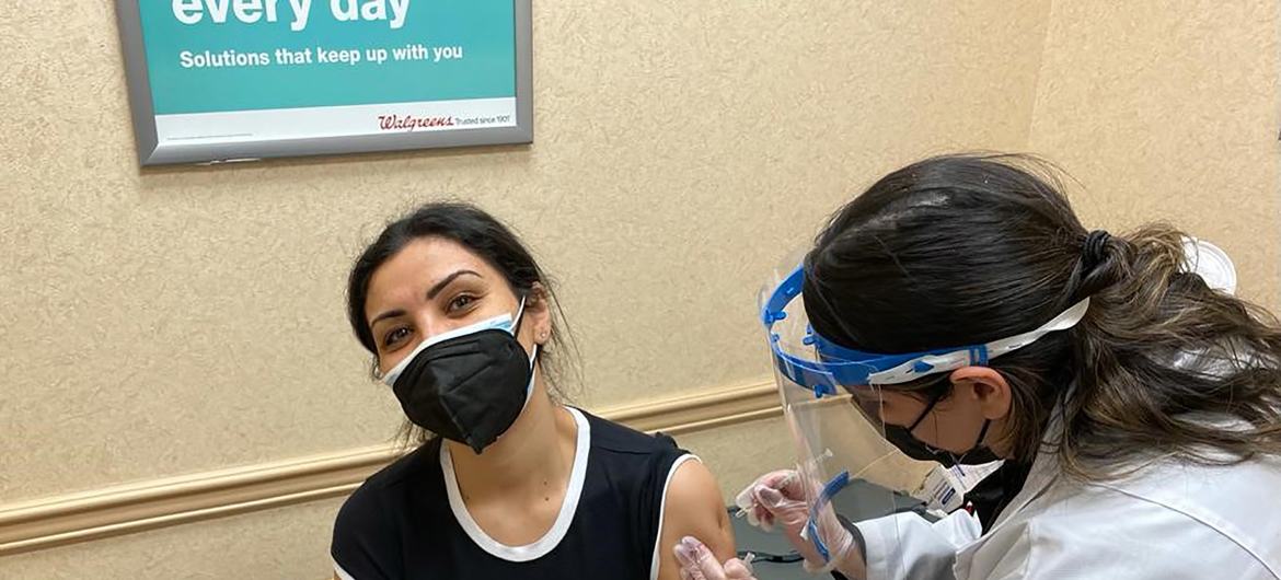 Covid-19 : la vaccination « de force » n’est acceptable « en aucune circonstance », affirme la Cheffe des droits de l’homme de l’ONU