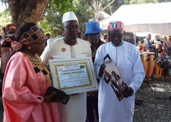 Boké-Société: Journée des Oscars, Kakandé et la Société Civile rendent hommage à ses braves fils au service du Développement