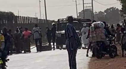 L’installation du DSP boycottée à Kamsar: Des barricades à Bagataye et l’entrée de la Cité