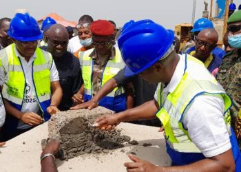 Boké-CAN 2025: Le ministre Lansana Béa Diallo lance les travaux de décapage et de terrassement des sites COCAN