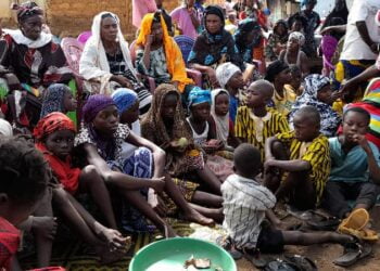 Boké-Mines: Le PDG du Consortium SMB Winning Simandou visite les sites de Dapilon, Katougouma et Santou