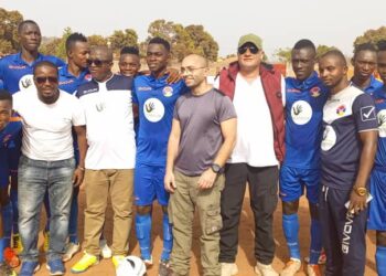 Mines-Sport : Le Directeur des opérations de UMS, Dani Wazni donne le coup d’envoi de la finale du tournoi de football doté du trophée du Consortium SMB-WINING