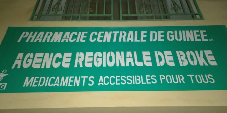 Boké-Urgent: L’agence régionale de la pharmacie centrale de Guinée a pris feu.