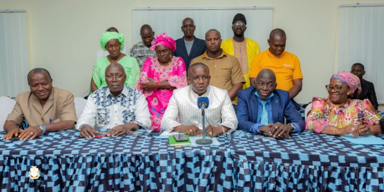 GOUVERNEMENT, SYNDICAT ET PATRONAT PARVIENNENT À UN ACCORD