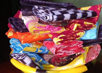 Boké-Economie: 40 complets de tissus contrefaits (Faré Yaré) saisis dans la cour de la préfecture (DP-Commerce)