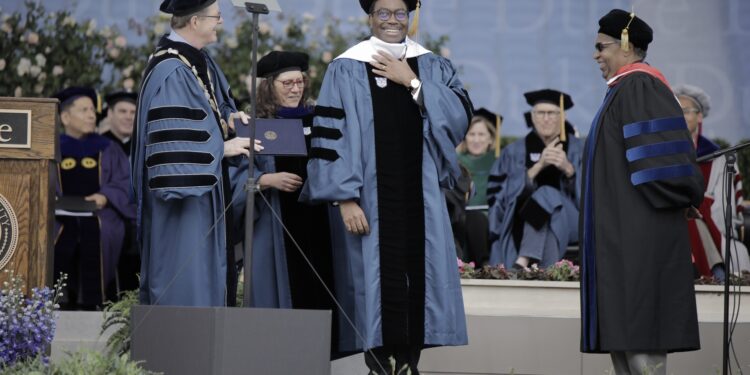 L’université Duke honore le président du Groupe de la Banque africaine de développement et trois autres personnes