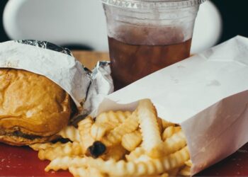 L’obésité pourrait détrôner le tabagisme comme principal risque de cancer évitable en Europe (OMS)