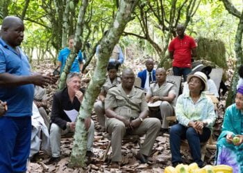 En visite à Soubré en Côte d’Ivoire, Amina Mohammed plaide pour une production durable du cacao