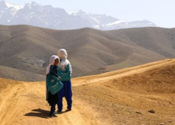 Le genre a une incidence sur le sort des enfants lors des conflits armés dont il faut tenir compte, affirme l’ONU