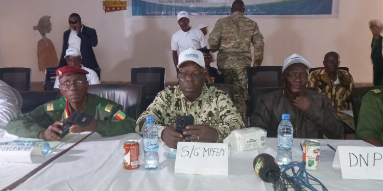 Sensibilisation des autorités Politico-Administratives sur le ciblage des Ménages Indigents: Dans la Région de Boké, 819.950 personnes sont ciblées pour être enregistrées dans la base de données du RSU soit 117.136 ménages (DG FDSI)