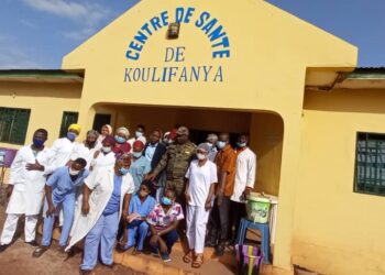 Boké-Distribution de la Vitamine A, le préfet à l’offensive dans les centres de santé de Correrah, Koulifanya et Kolaboui