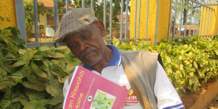 Les adultes les plus défavorisés sont aussi les plus dépourvus d’un accès à l’apprentissage et l’éducation (UNESCO)