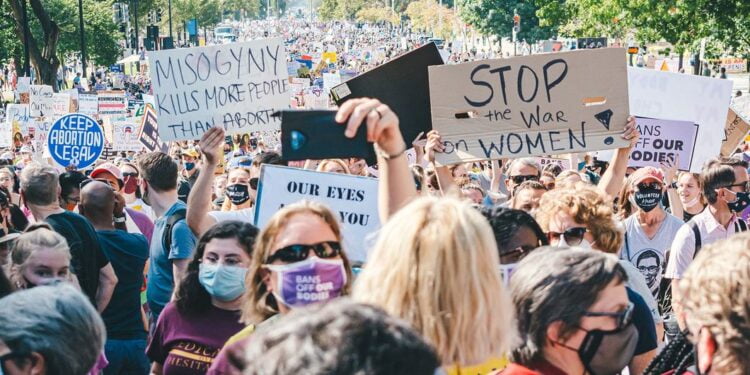 La fin du droit constitutionnel d’avorter aux États-Unis, un « coup dur pour les droits des femmes », selon l’ONU