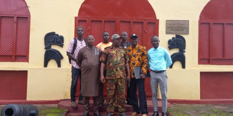 Boké-Culture: Le préfet se dit impressionné de la visite des œuvres historiques au Musée régional