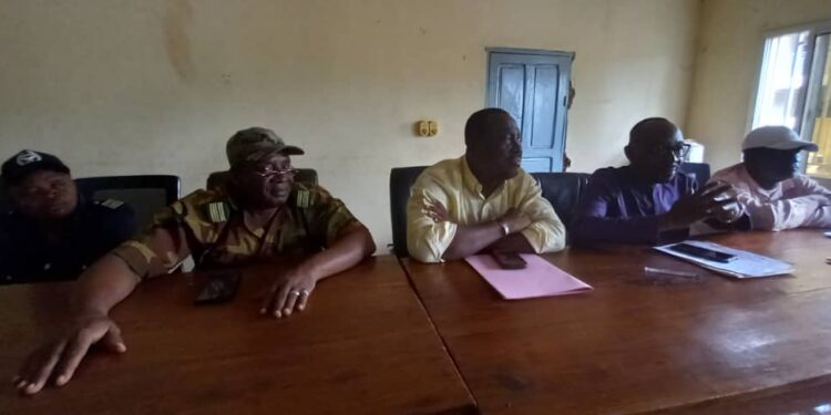 Boké-Développement: Le préfet échange avec les sous-préfets, Chefs de quartiers, jeunes et femmes leaders