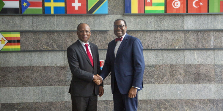 Le Premier ministre du Cabo Verde, José Ulisses de Pina Correia e Silva et le président du Groupe de la Banque africaine de développement Dr Akinwumi Adesina décidés à renforcer l’émergence de l’économie capverdienne face aux chocs exogènes