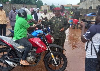 Boké-Iinfrastructures: Trois (03) motos pour les directeurs préfectoraux des Infrastructures de  Boffa, Fria et Gaoual 