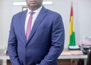 QUI EST DR BERNARD GOMOU, LE NOUVEAU LOCATAIRE DU PALAIS DE LA COLOMBE ?