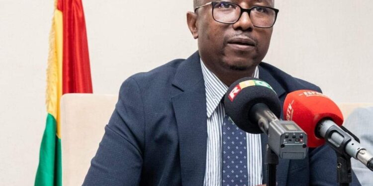 Primature: Installé dans ses nouvelles Fonctions, le nouveau directeur de Cabinet  promet de mettre son expertise au service de la cohésion sociale, le suivi des projets prioritaires presidentiels et le mieux être des populations guinéennes