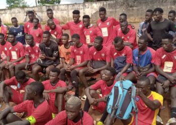 Boké: La direction préfectorale de la jeunesse bénéficie des kits de travail