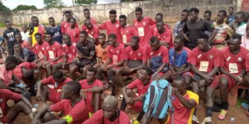 Boké: La direction préfectorale de la jeunesse bénéficie des kits de travail