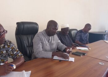 Licenciements abusifs, dégradation des carrières de granite, mauvaise gestion des compensations à Boké: Le gouverneur avertit les responsables des sociétés minières de la Région