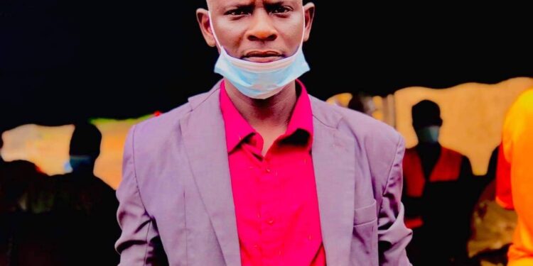 M.Tahirou BAH Jeune cadre bosseur, talentueux, intelligent et souhait de la quasitotalité de la population de Kolaboui qu’il soit le président de la future délégation de Kolaboui