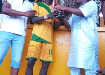 Sports-Boké: L’équipe Académie derdiche s’offre la coupe du tournoi des vacanciers