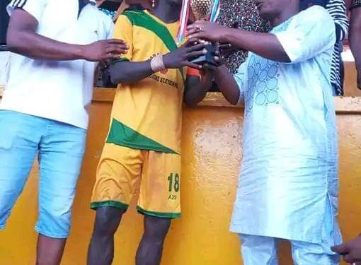 Sports-Boké: L’équipe Académie derdiche s’offre la coupe du tournoi des vacanciers