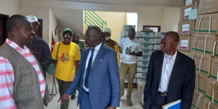 Boké-Santé: Le gouverneur visite le site du nouveau dépôt de la PCG à Yomboya 