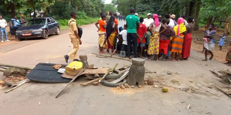 Boké-Insecurité: Une fillette de 5 ans violée etassassinée, le suspect tué par les manifestants en furie (source)