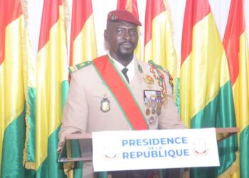 LE CHEF DE L’ÉTAT, LE COLONEL MAMADI DOUMBOUYA TEND « UNE MAIN FERME ET FRATERNELLE, SANS AUCUNE ARRIÈRE-PENSÉE »