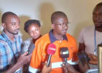 Réhabilitation de la voirie urbaine de Boké: Les Autorités locales présentent les dons à la Presse