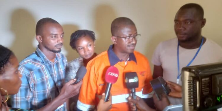 Réhabilitation de la voirie urbaine de Boké: Les Autorités locales présentent les dons à la Presse