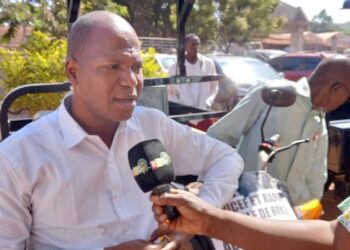 Boké-Médias: L’Unicef fait don de 1000 postes radios solaires aux personnes handicapées