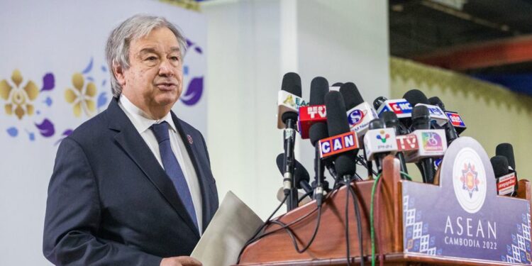 Il ne faut pas laisser l’économie mondiale être divisée en deux camps opposés – Guterres