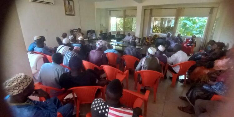 Kamsar-Économie: Les travaux de construction des boutiques et magasins a l’arrêt, les commerçants réclament leur argent à la Mairie