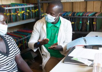 L’ONU plaide pour des solutions qui ont fait leur preuve pour mettre fin au sida d’ici à 2030