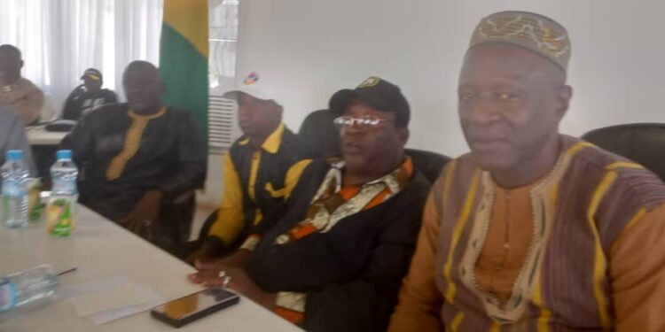 Boké-Pêche: Le Préfet sensibilise les Chefs des débarcadères et promet de sévir