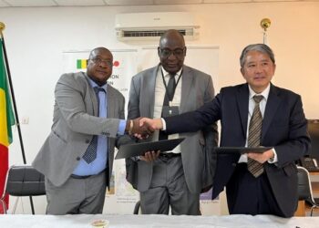 Signature du contrat de don relatif au financement du « Projet d’appui à l’assainissement de la Commune V du District de Bamako »