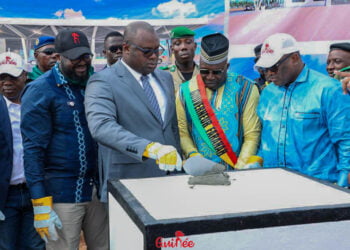 RECONSTRUCTION DE L’AÉRODROME DE FARANAH, DR BERNARD GOUMOU LANCE LES TRAVAUX