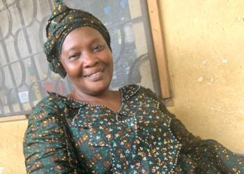 MAKOURA CAMARA REND GLOIRE A SA TENDRE MERE