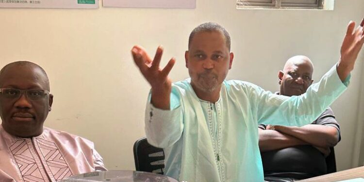 Guinée-Mines: le ministre Magassouba transfère la concession minière de Mirage développement à la société Kebo-Energy