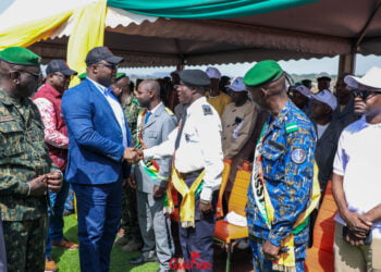 Construction et modernisation des aérodromes régionaux, Dr Bernard Goumou dans la région de Labé