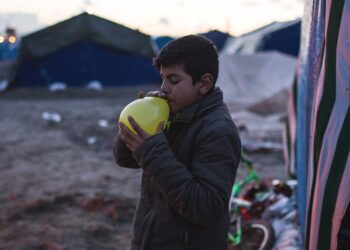 Royaume-Uni : des experts inquiets du sort d’enfants demandeurs d’asile non accompagnés