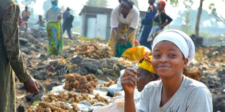Il faut mettre fin aux récits alarmistes sur la croissance démographique, selon l’UNFPA