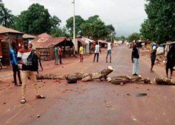 Boké-Société: Des barricades dressées par une bande de jeunes au secteur Yaguissira (Kolaboui)