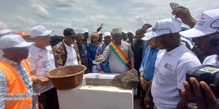 Boké-Infrastructures: Pose de la 1ère pierre des travaux d&rsquo;aménagement et de bitumage de la route Boké-Québo