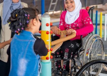 Les progrès en matière de droits des personnes handicapées risquent de s’inverser, alerte Guterres