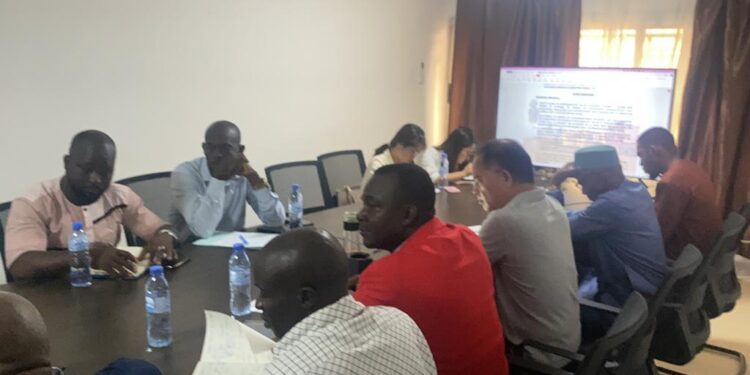 GUINÉE/MINES: La société KEBO ENERGY S.A en pourparlers avec les prestataires pour la construction de sa route minière et de son port